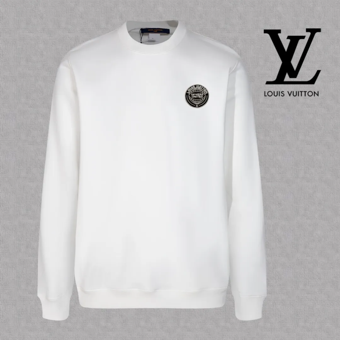 🅿️250 hot style on the shelves🔥❗ 💫〖Louis Vuitton LV〗 Fashionable round neck sweatshirt, casually matched with various styles, it is perfectly handsome😎The whole dress is made of double waistcoats, which makes the whole dress more three-dimensional. Not ordinary factories can do such fine work. The 2025 spring style counters are on sale, exquisite round neck terry sweatshirt, high-end double-strand pure cotton Customized drawstring ribs are dyed in the same vat and are complete with three standards. The chest craftsmanship adopts a simple and elegant pattern on the chest, which is easy to control for any age group! Fit and comfortable! Customized thickened 440g terry sweatshirt fabric, soft and comfortable to the touch, with a three-dimensional shape! 🙌🏻 It’s also very breathable, so it’s a versatile style that can be worn with any outfit! ✔Color: Black White Apricot Size: S M L XL 2XL